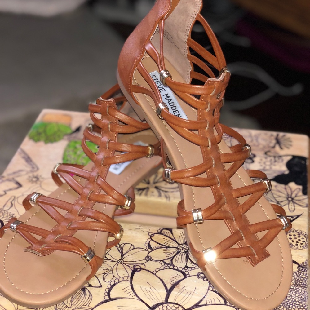 STEVE MADDEN SANDALS